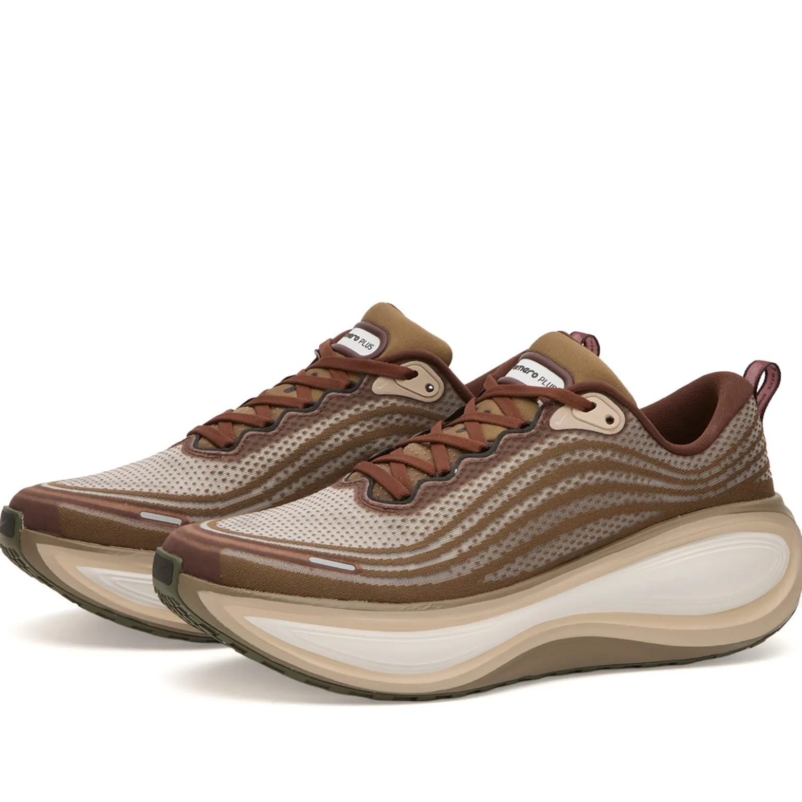 Nike Vomero Plus QS Sneaker