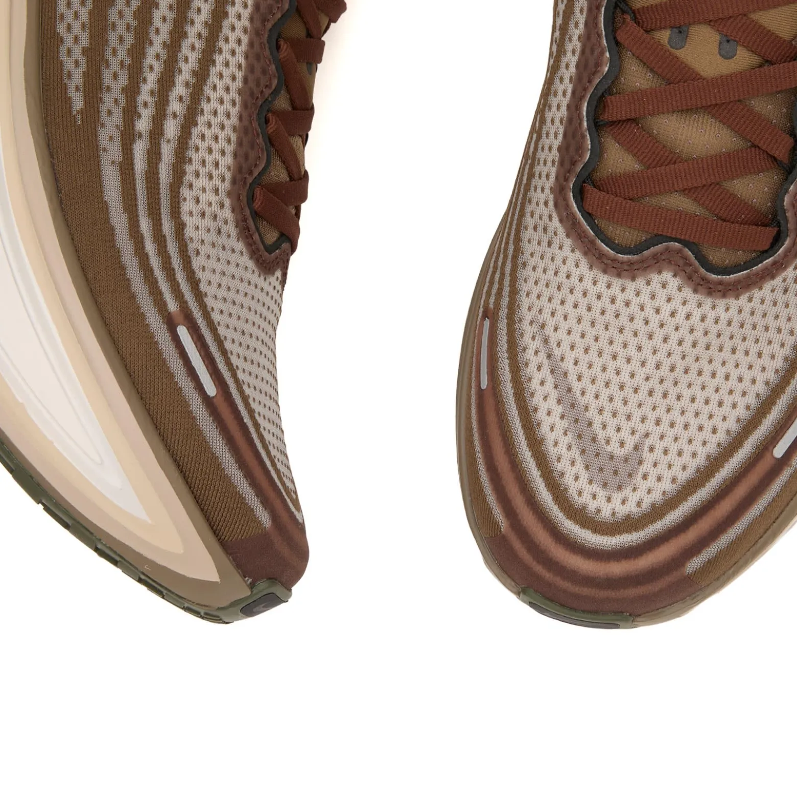 Nike Vomero Plus QS Sneaker