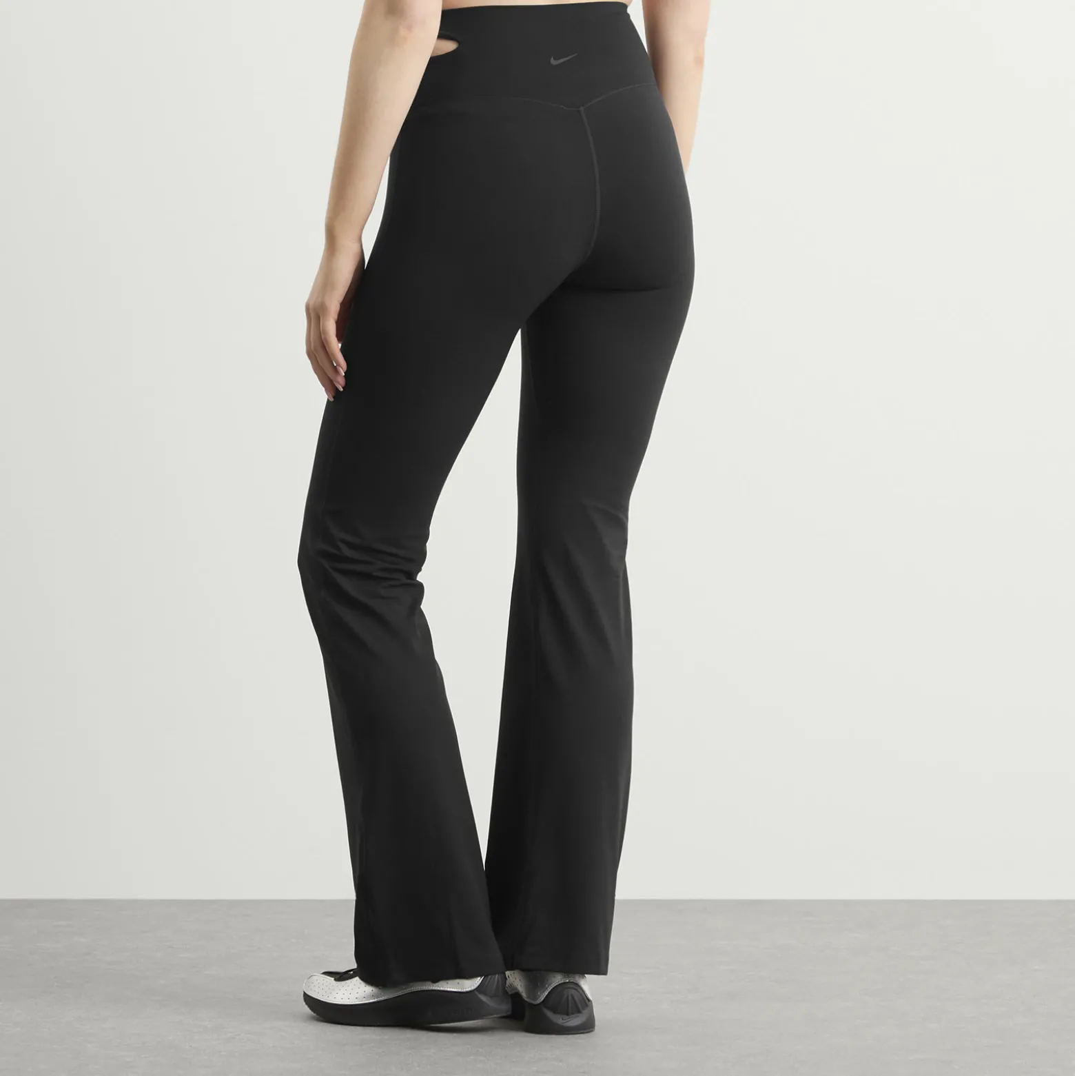 Nike Zenvy High Waisted Flared Leggings