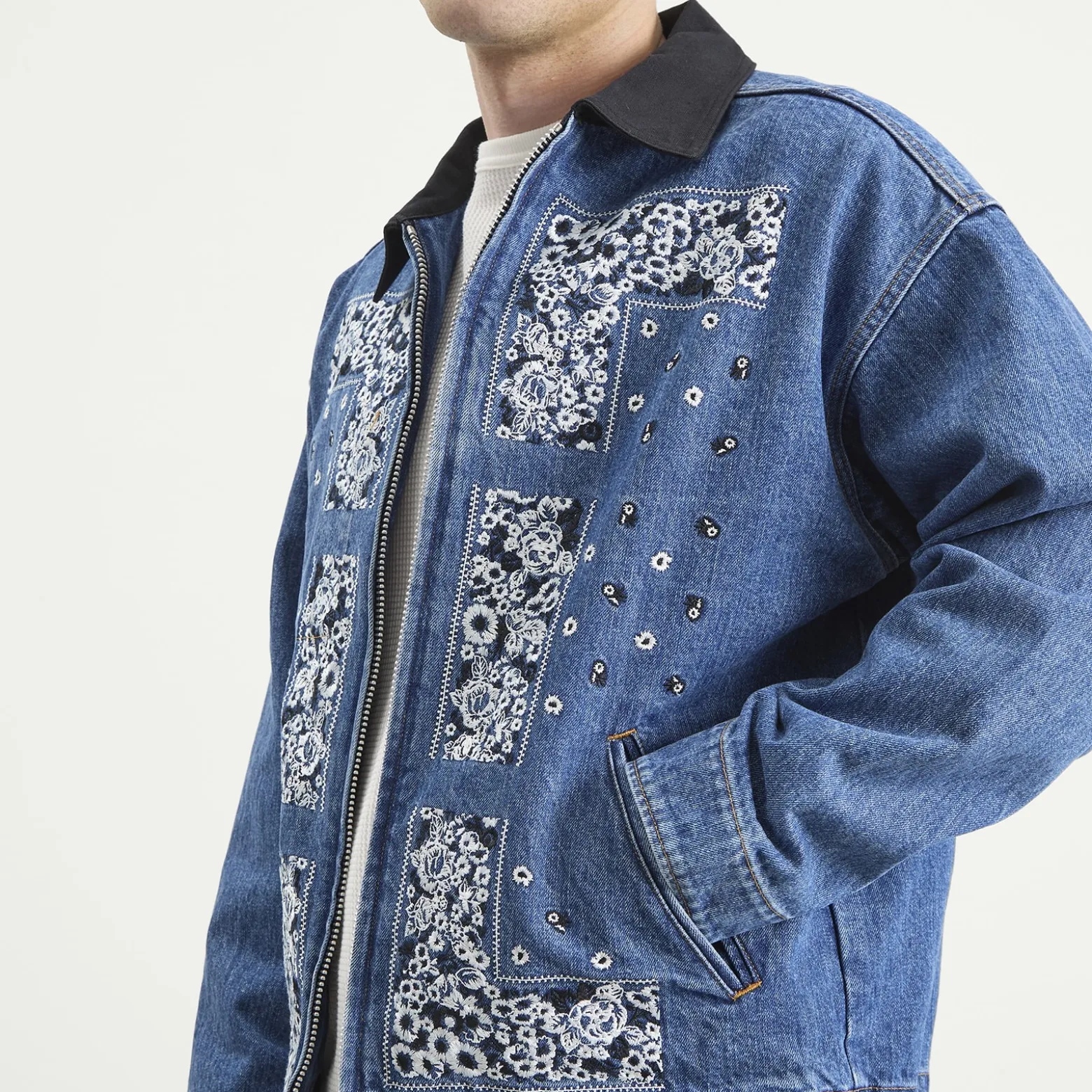 NOMARHYTHM TEXTILE Bandana Embroidery Denim Jacket