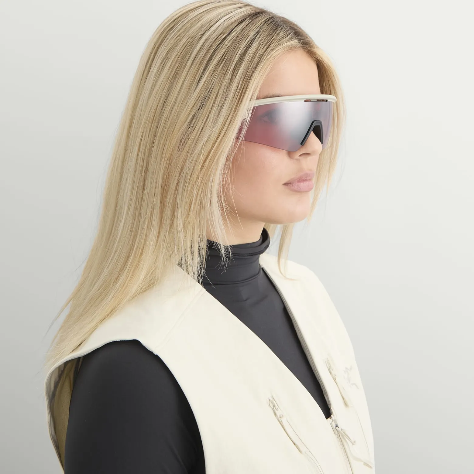 Oakley Sphaera Strike Sunglasses
