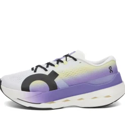 ON Cloudboom Max Sneaker