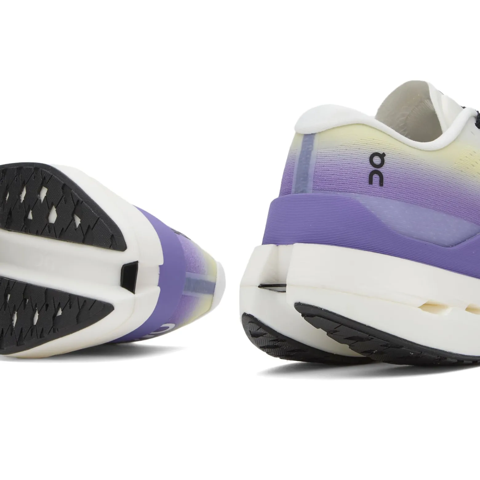 ON Cloudboom Max Sneaker