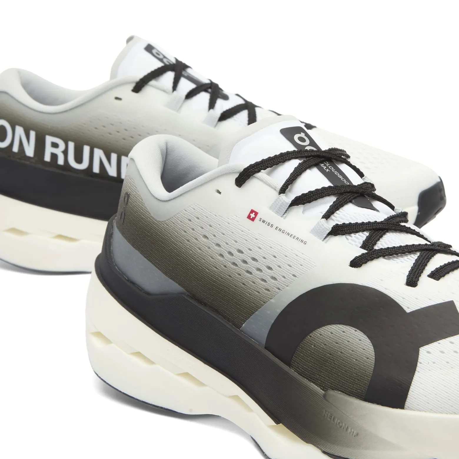 ON Cloudboom Max Sneaker