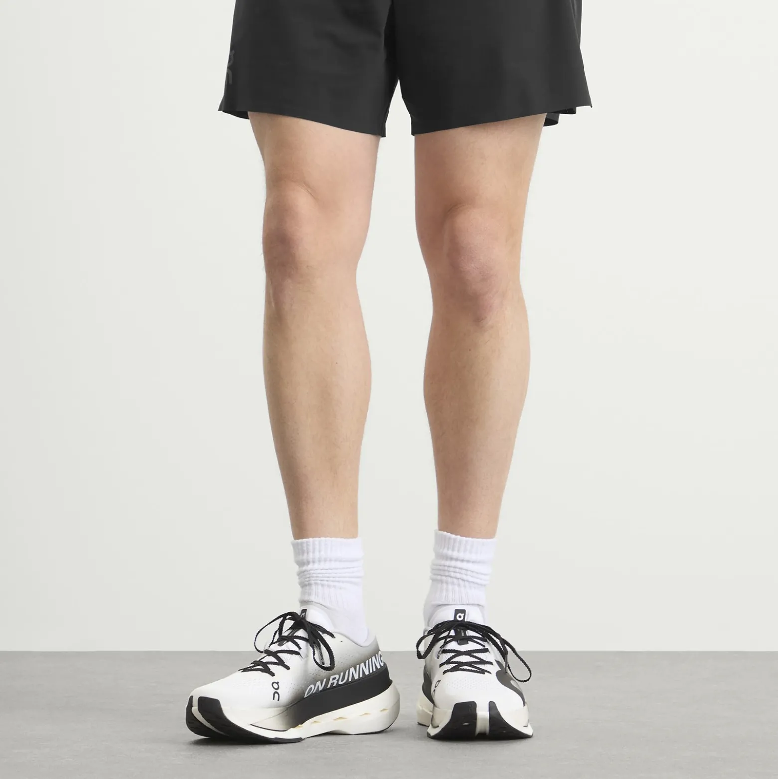 ON Cloudboom Max Sneaker