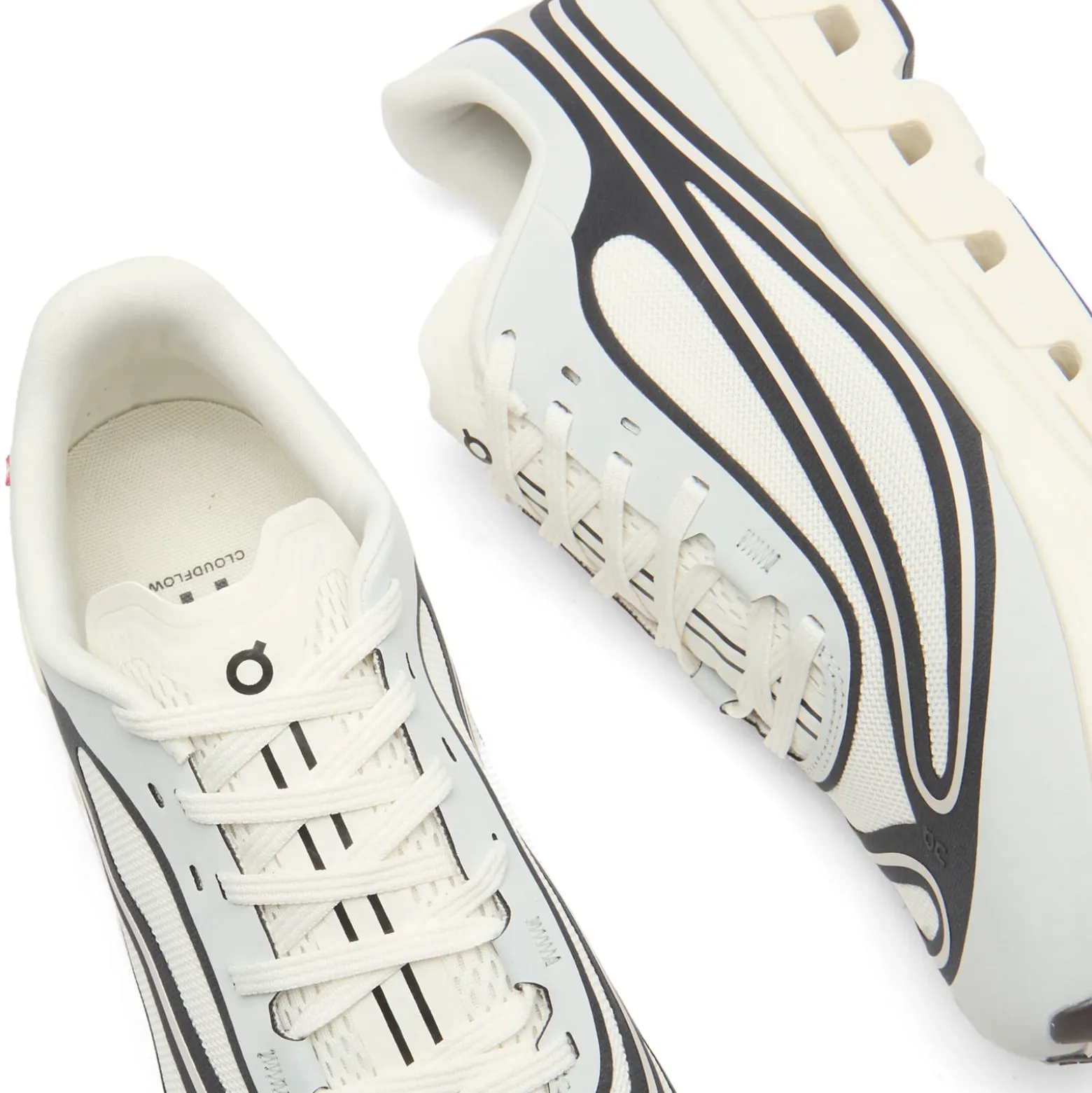 ON Cloudflow 5 AD Sneaker