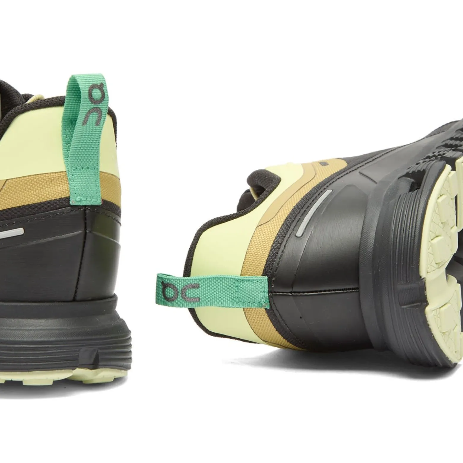 ON Cloud 6 Geo WP Sneaker