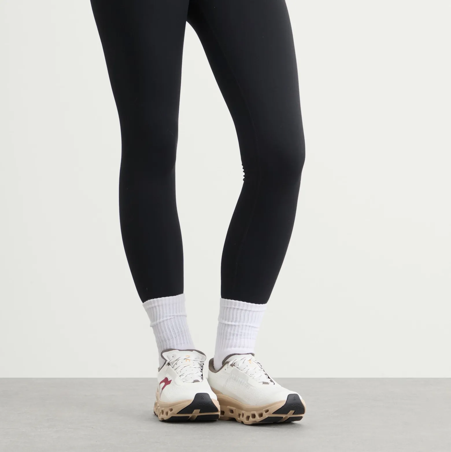 ON Cloudmonster Void Sneaker