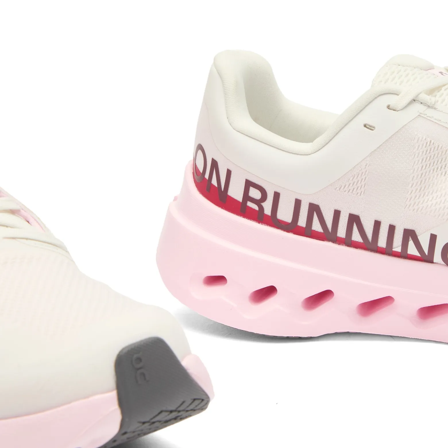 ON Cloudsurfer Next Sneaker