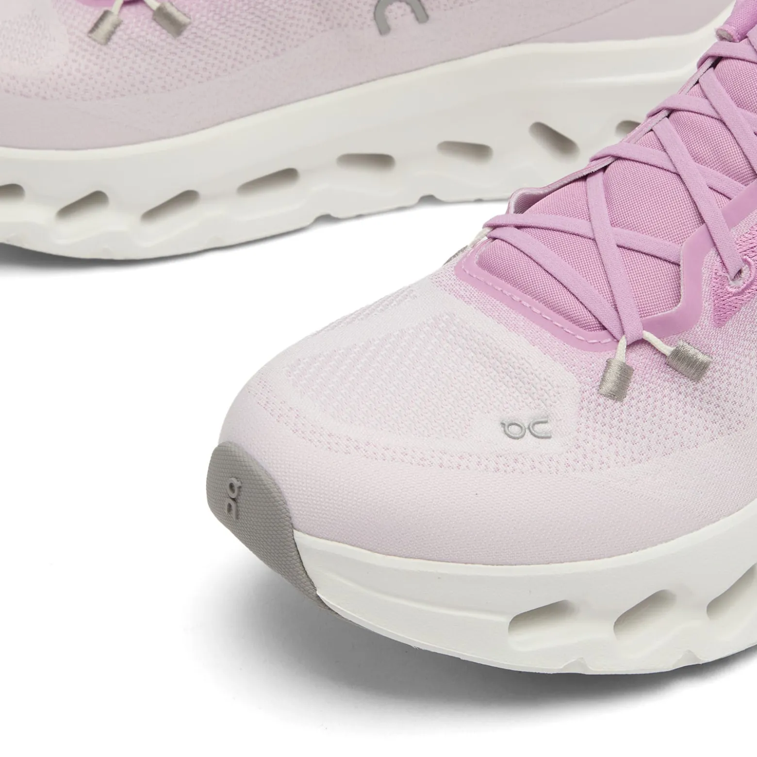 ON Cloudtilt Sneaker