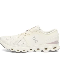 ON Cloudx4 Sneaker