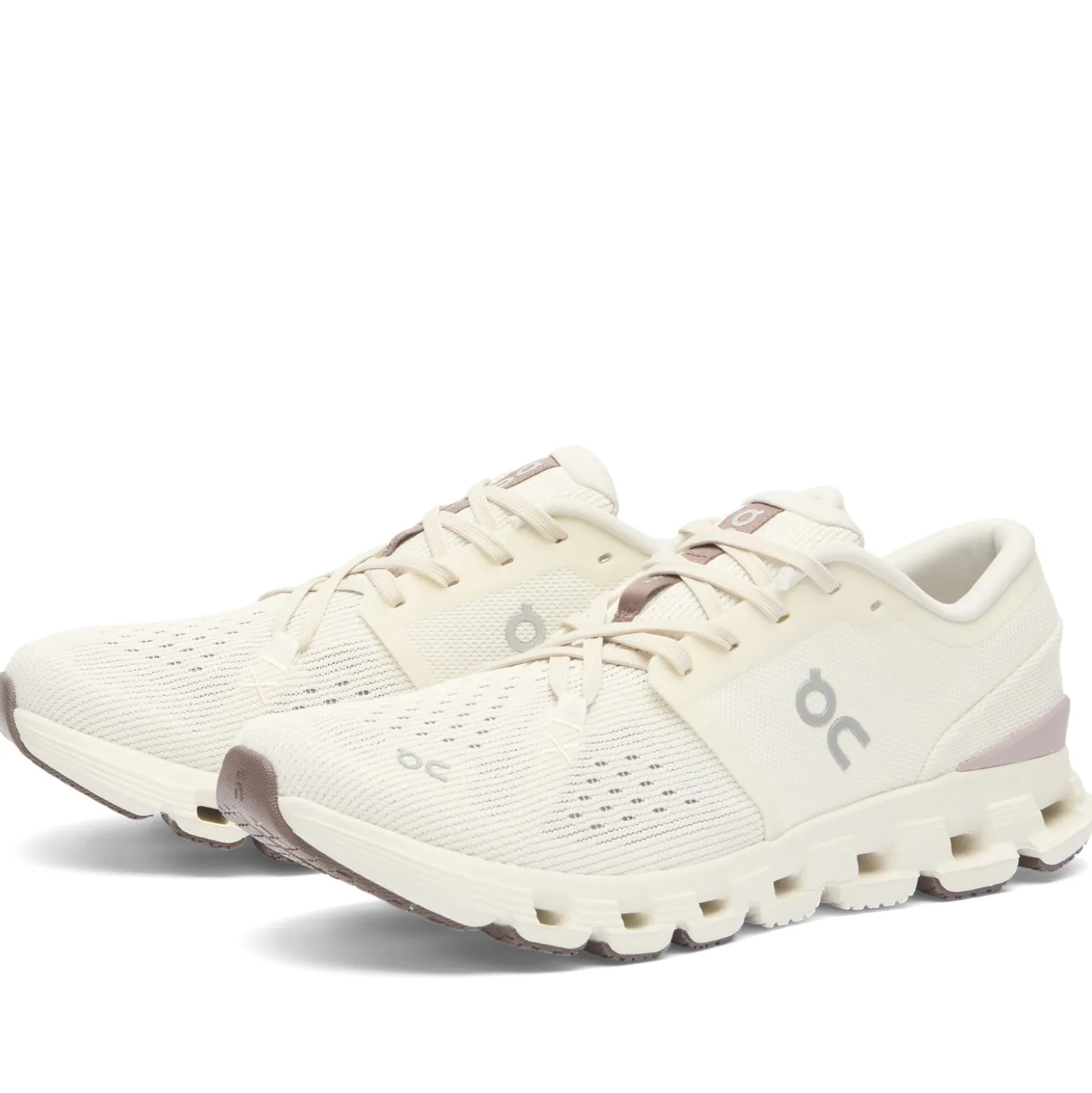 ON Cloudx4 Sneaker