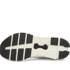ON Cloud x 4 Sneaker
