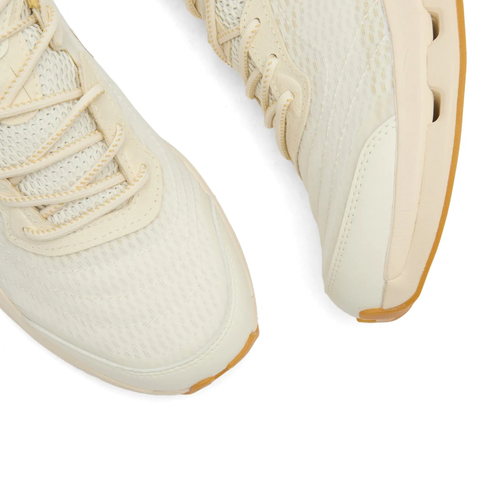 ON Cloudzone Moon Sneaker