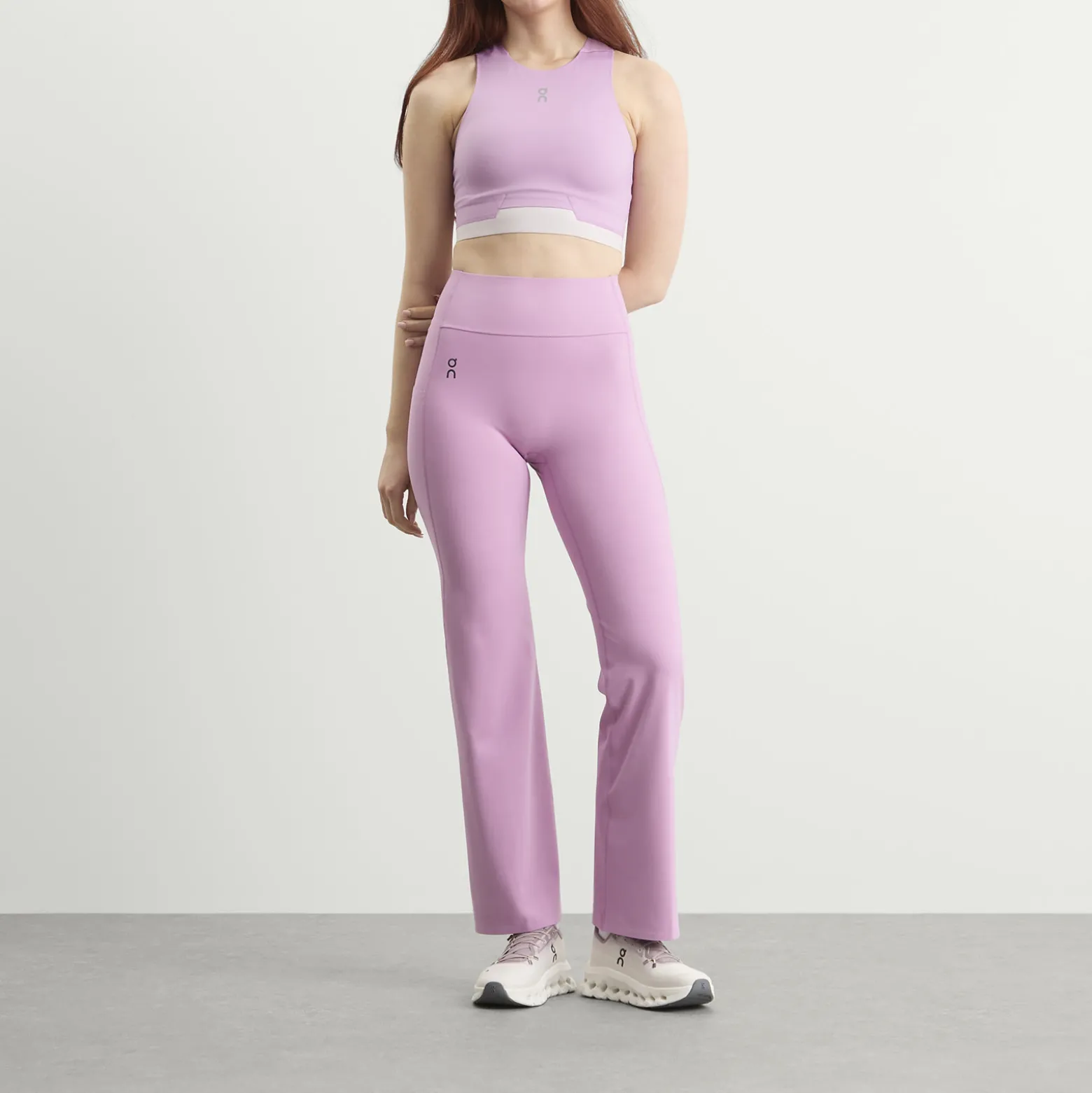 ON Train 2 in 1 Crop Top