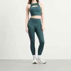 ON Train Volt Crop Top