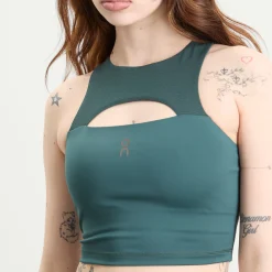 ON Train Volt Crop Top