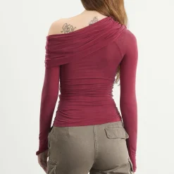 Peachy Den The Kylie Cold Shoulder Top