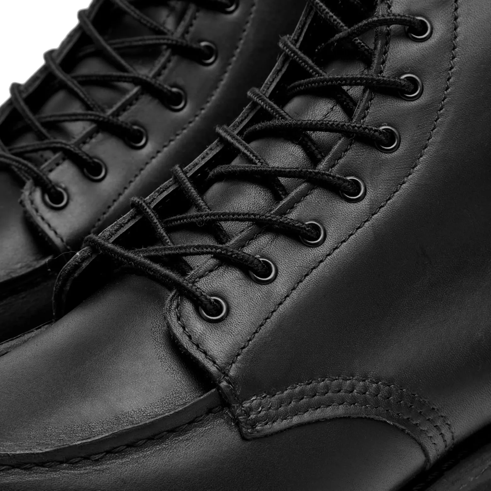 Red Wing Women's 3380 Heritage 6" Moc Toe Boot