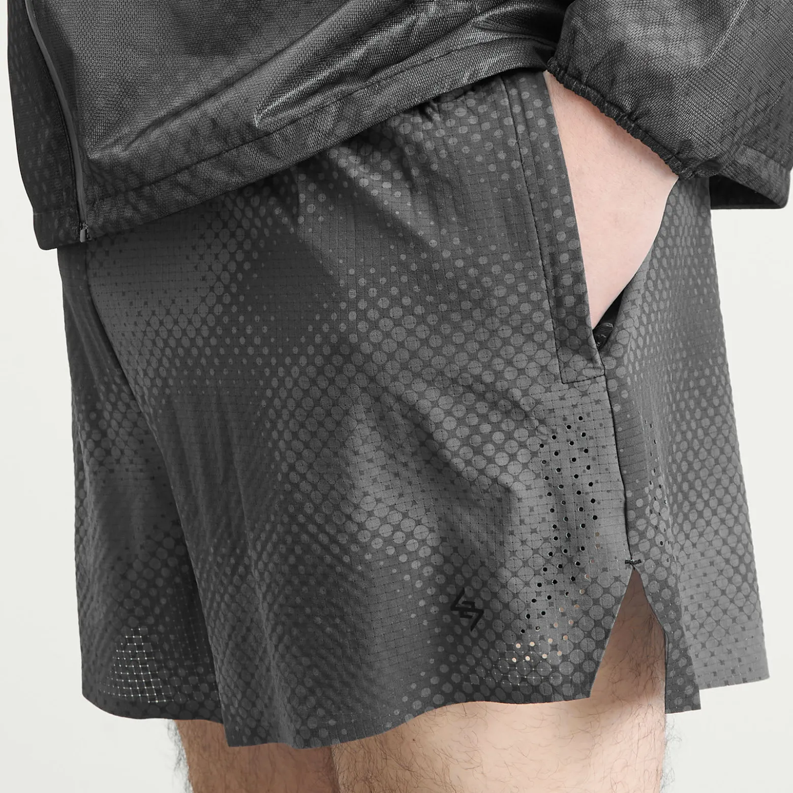 Represent 247 Ultra Short