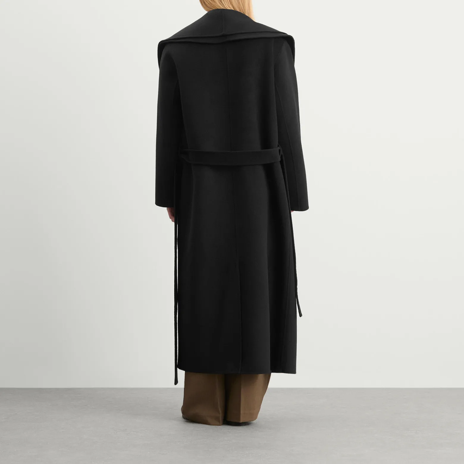 Róhe Signature Double-Faced Scarf Coat With Belt