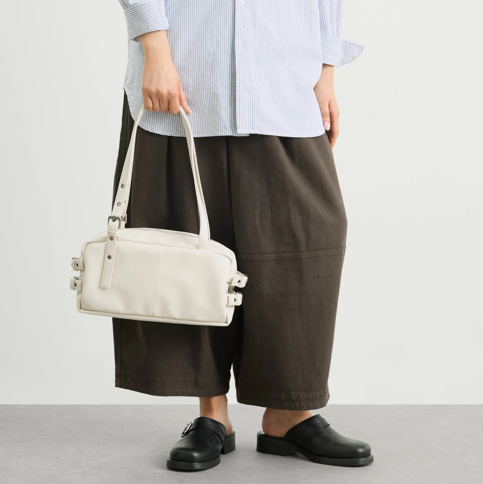 SAMO ONDOH Side Belt Shoulder Bag