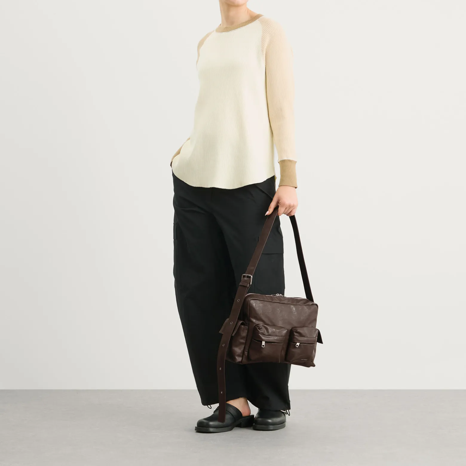 SAMO ONDOH Utility Medium Bag