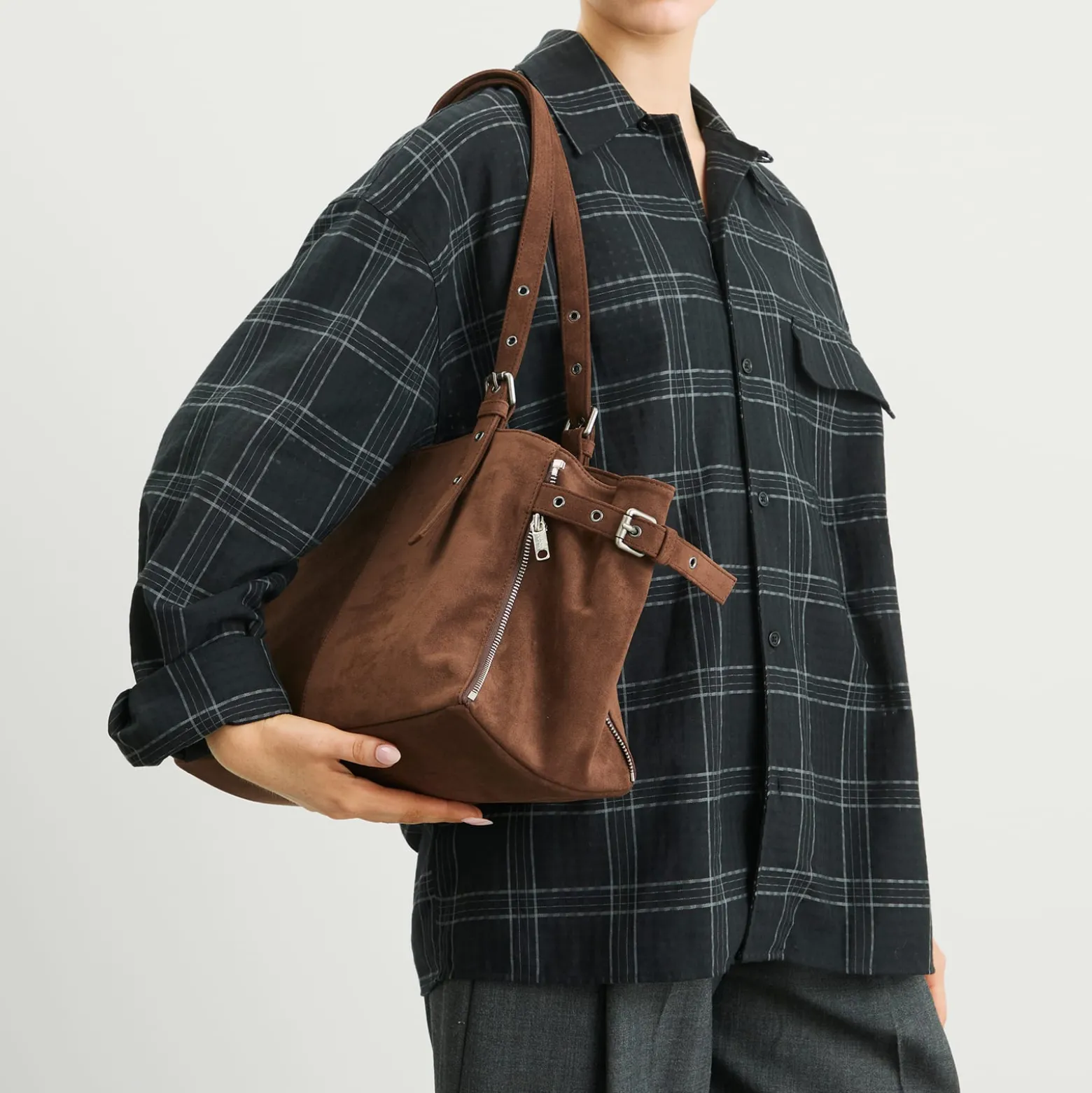 SAMO ONDOH Zipper Shopper Shoulder Bag