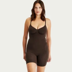 SKIMS Seamless Sculpt Bodysuit Mid-Thigh