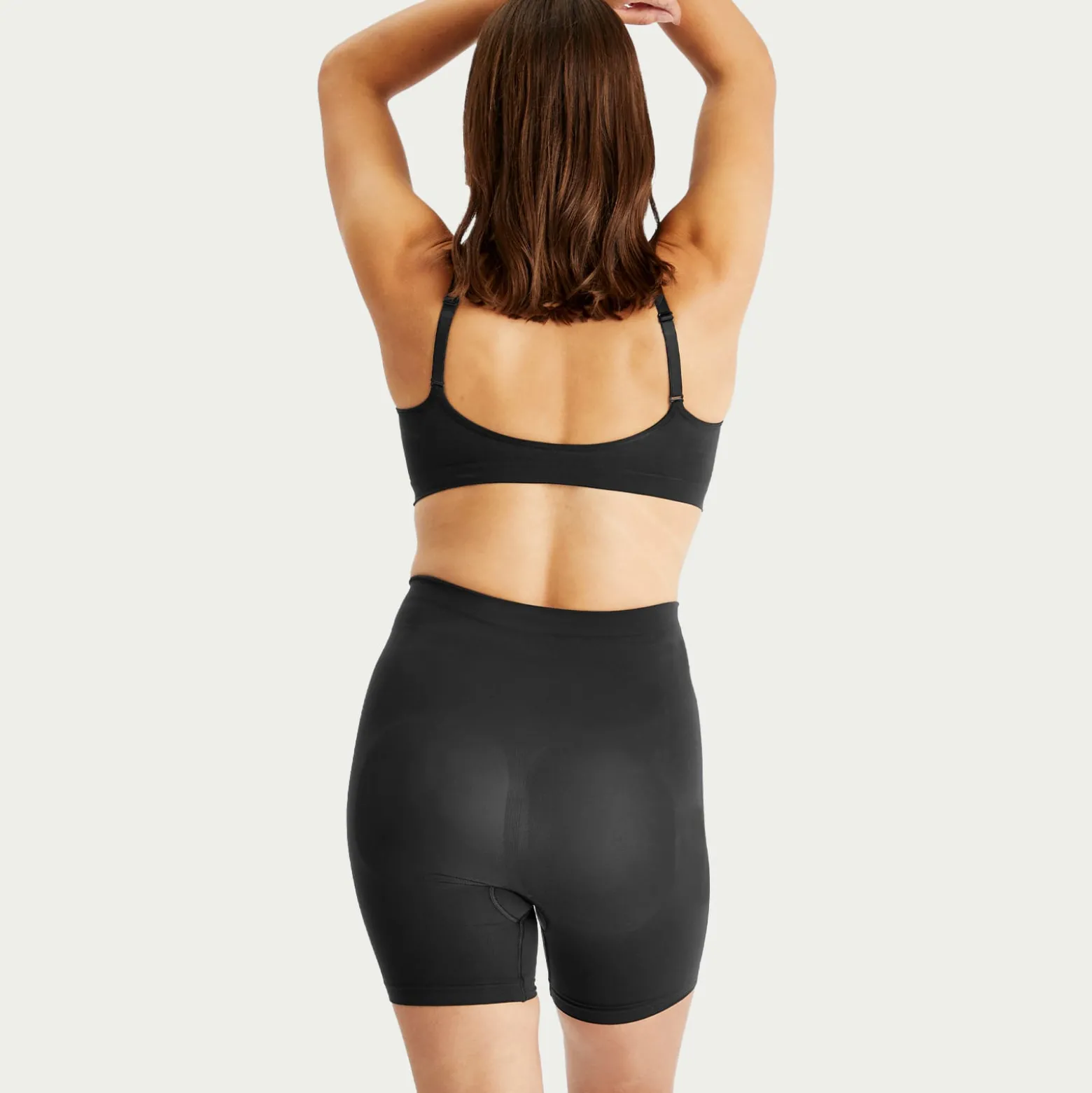 SKIMS Seamless Sculpt Mid Thigh Short