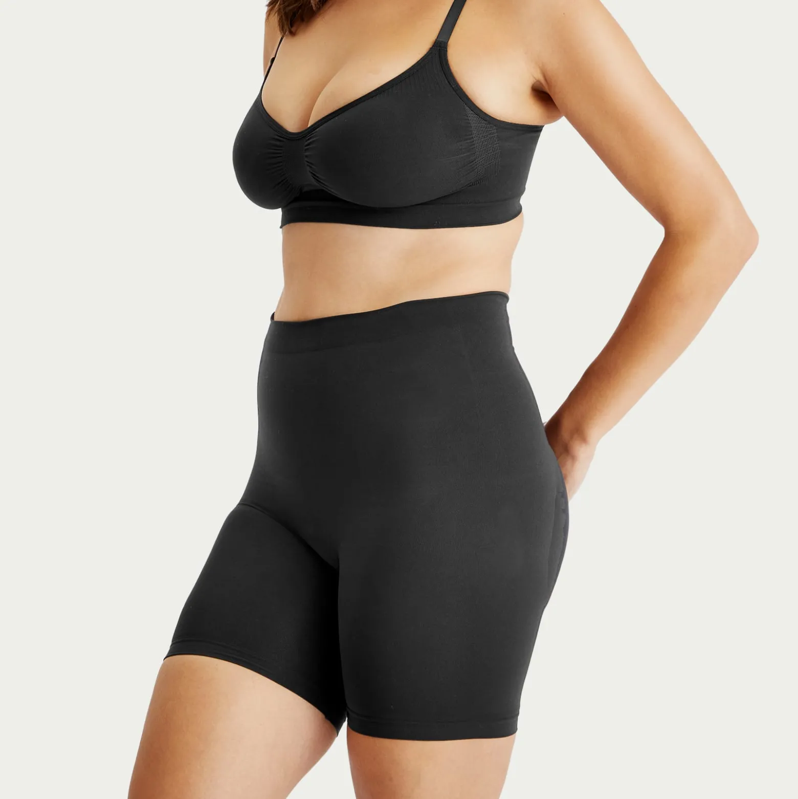 SKIMS Seamless Sculpt Mid Thigh Short