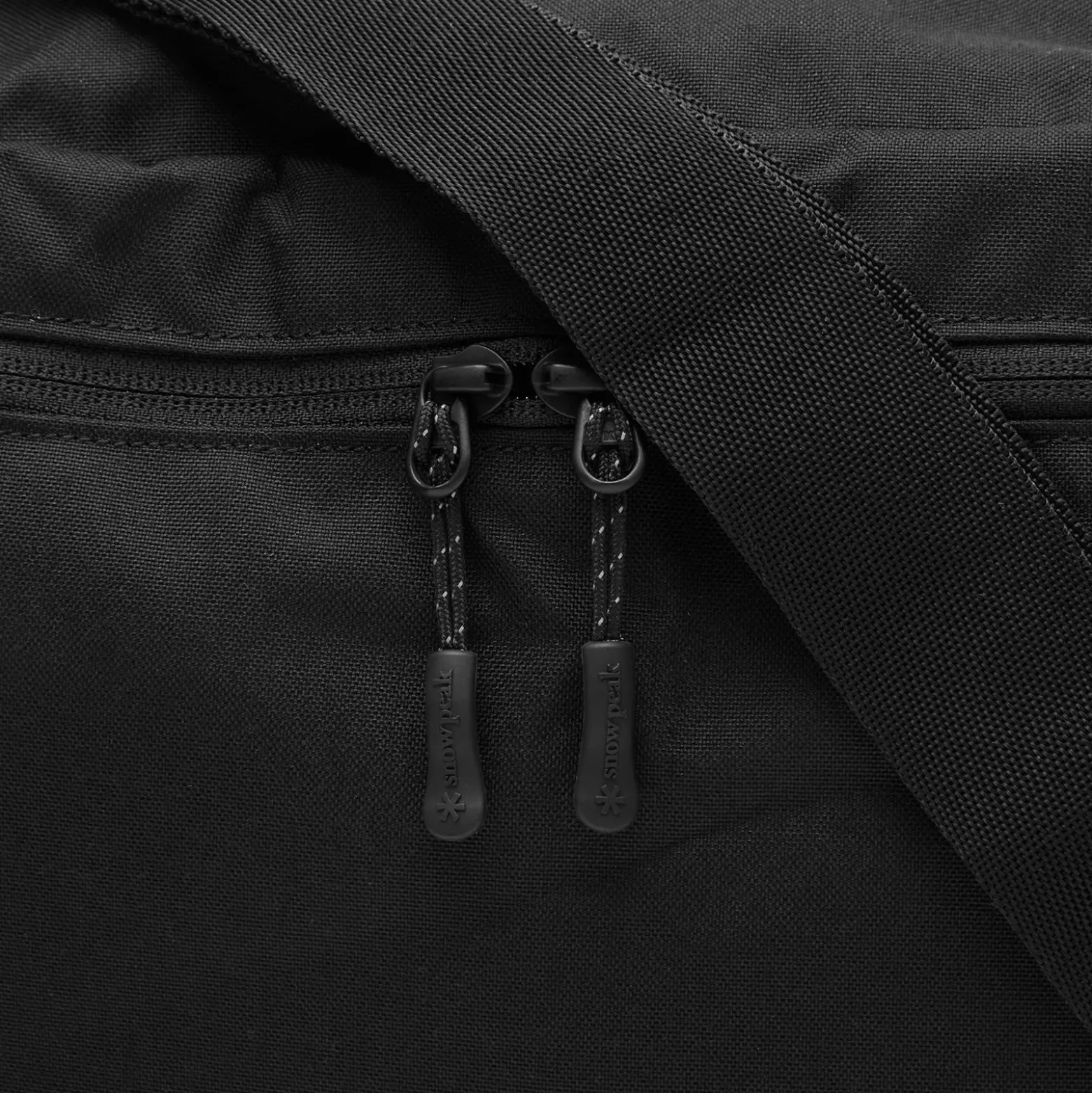 Snow Peak Everyday Use Middle Shoulder Bag