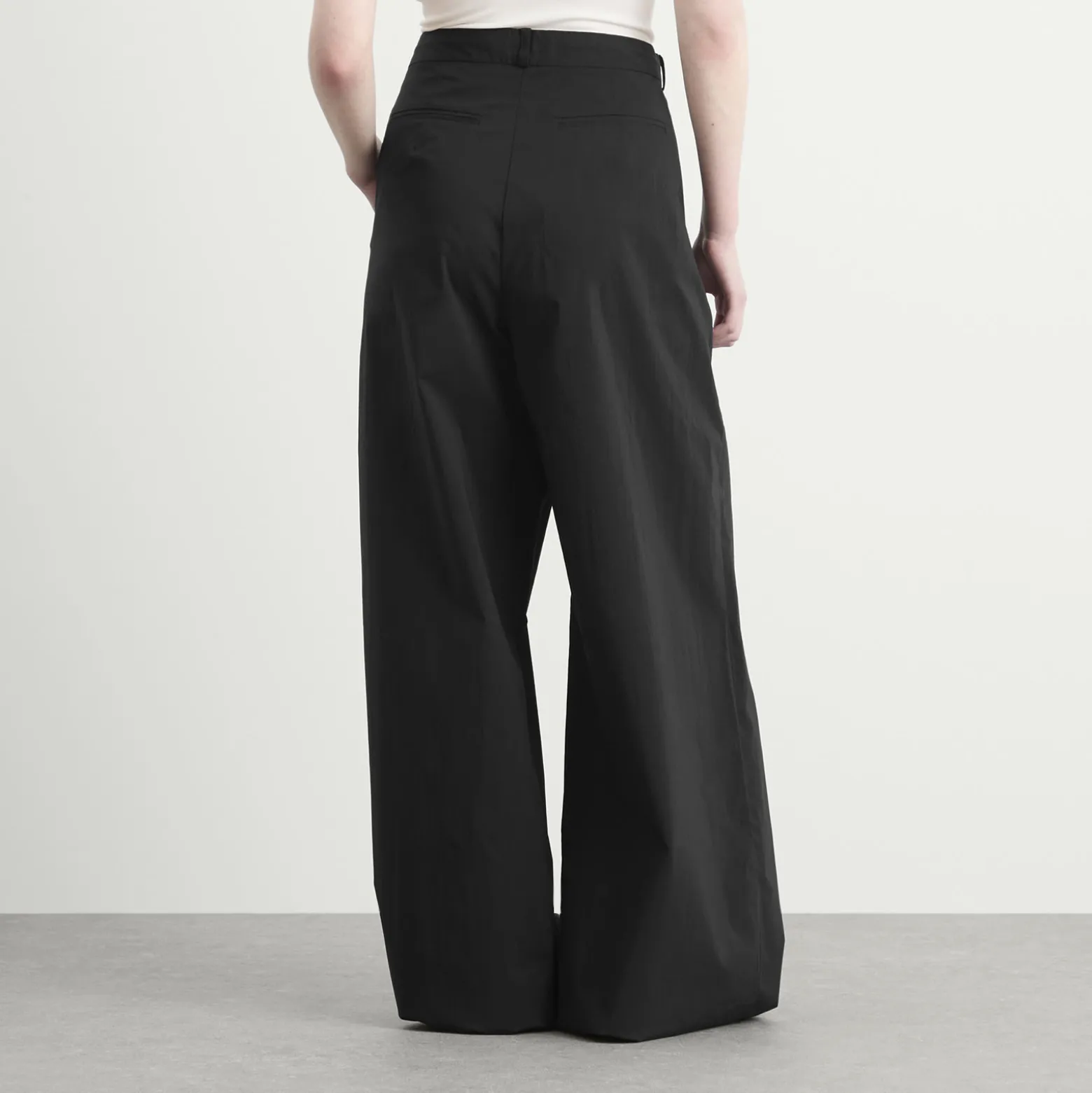 ST. Agni Adjustable Palazzo Pants