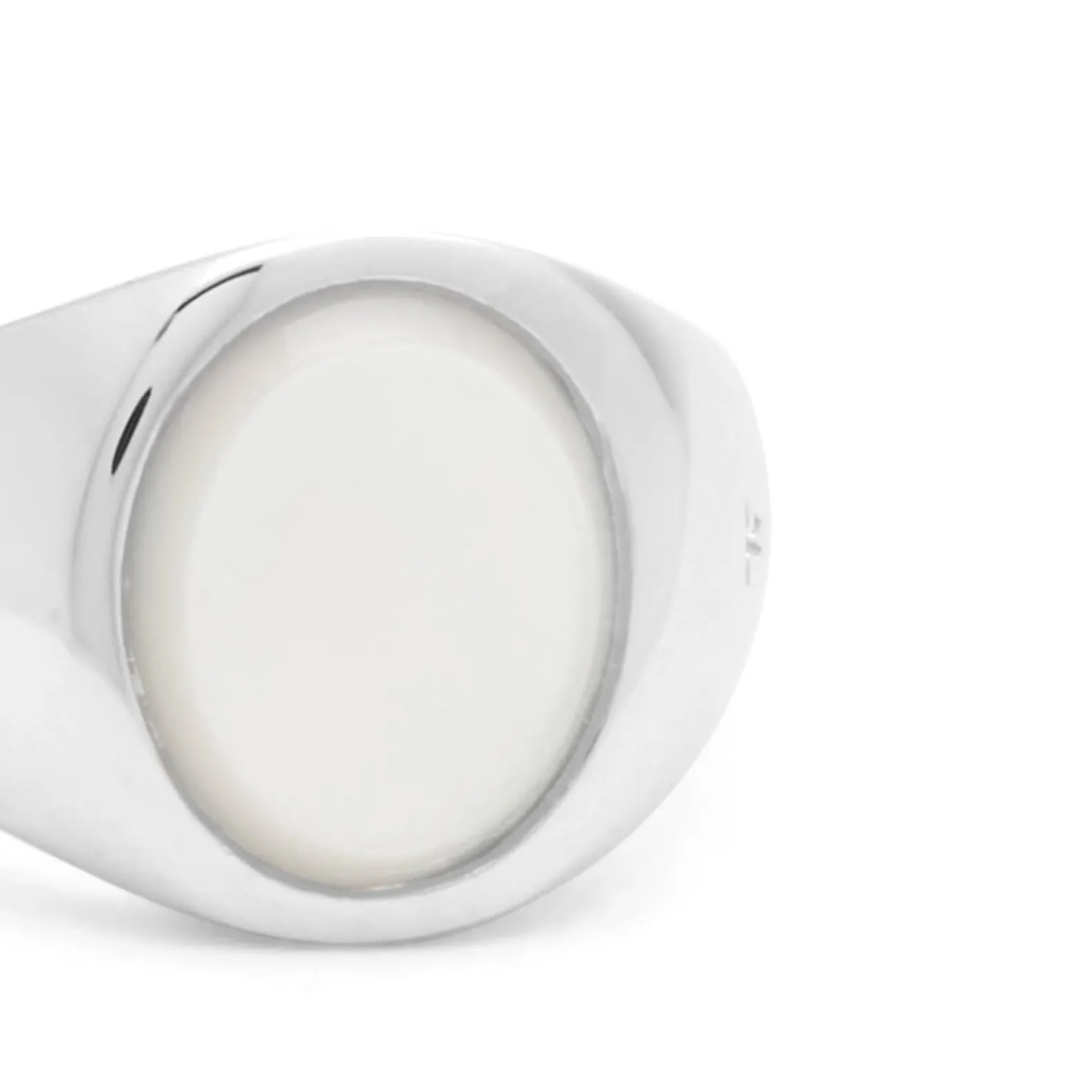 Tom Wood Kim Mother Of Pearl Ring