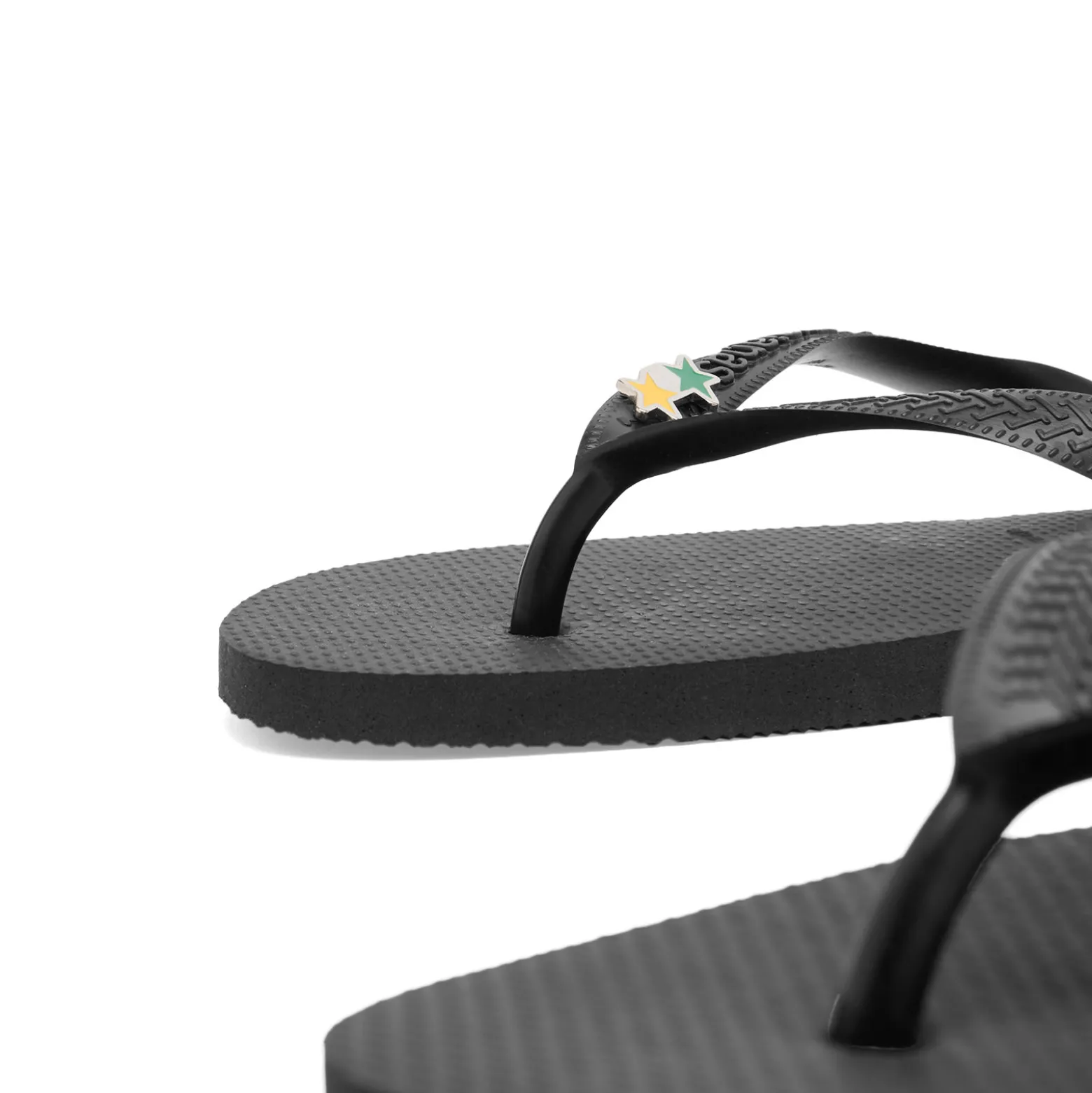 TwoJeys x Havaianas Presented by END.