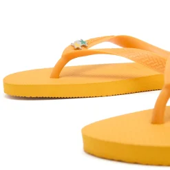 TwoJeys x Havaianas Presented by END.