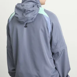 Umbro Zip Off Sleeve Wind Jacket