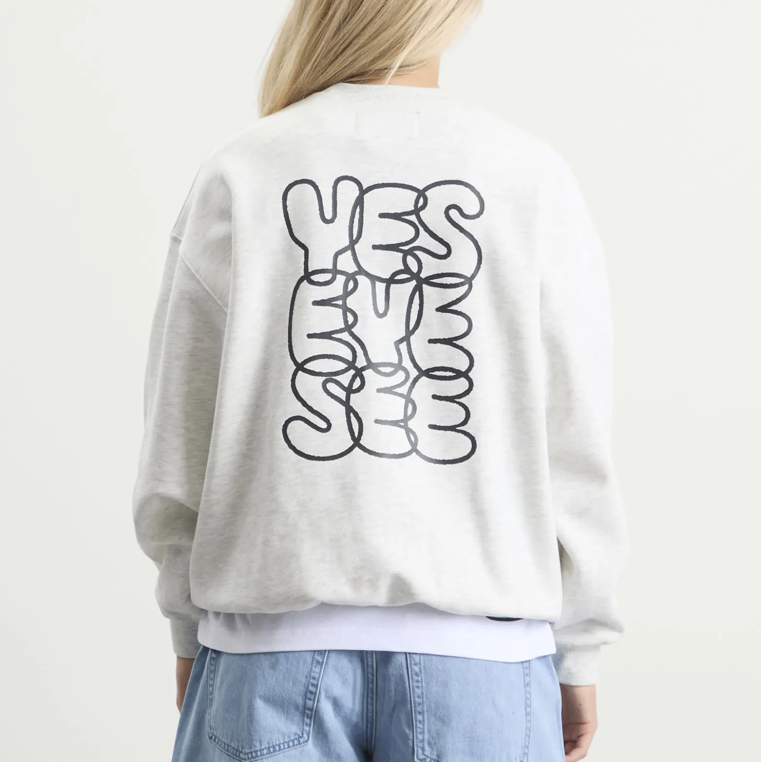 YESEYESEE C-Logo Sweatshirt