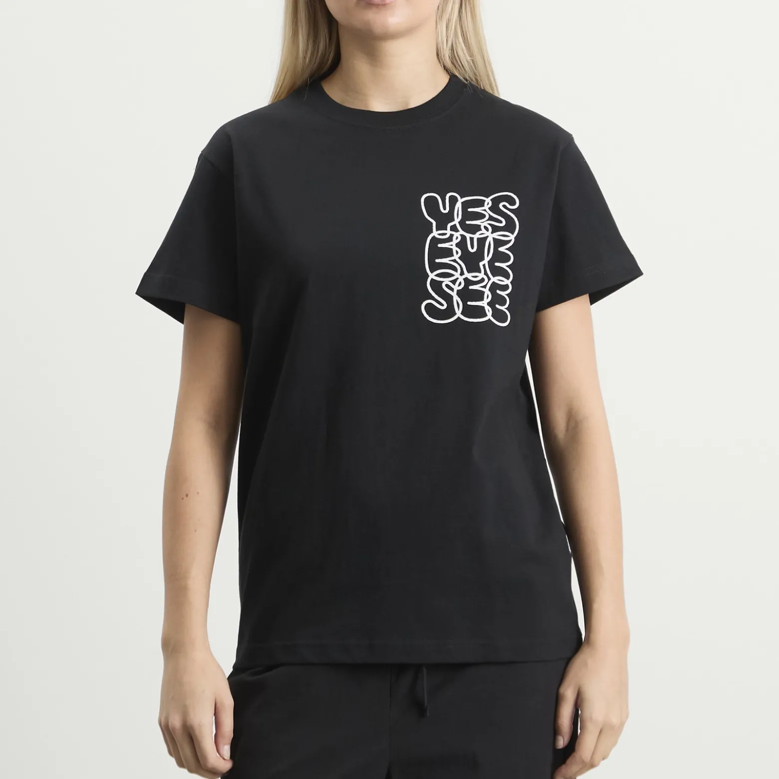 YESEYESEE C-Logo T-Shirt