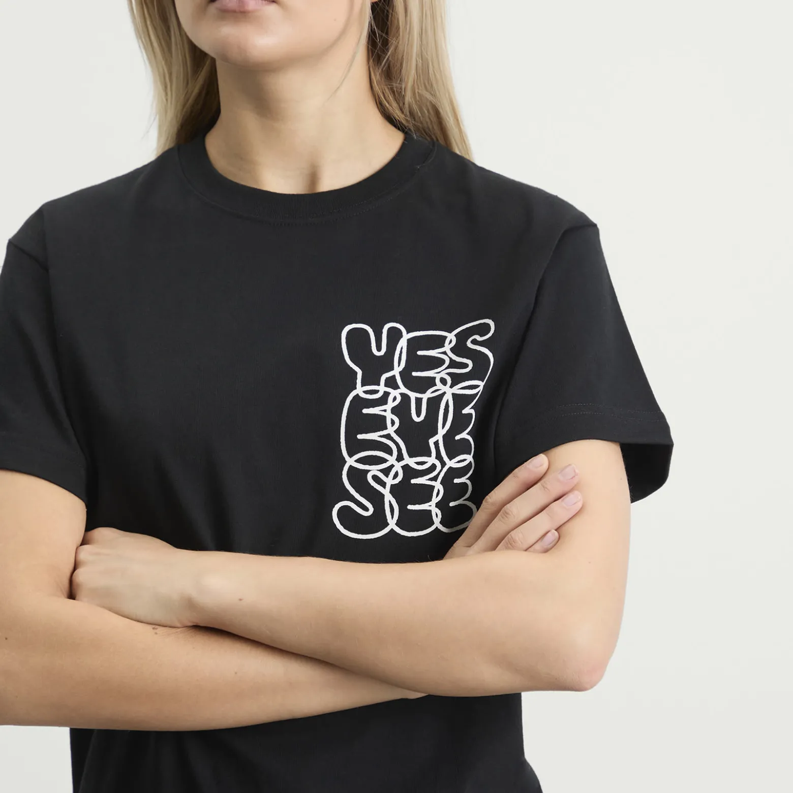 YESEYESEE C-Logo T-Shirt